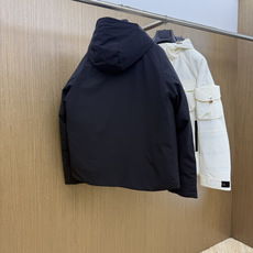 秋冬 Mon 🔥SS秋冬最新款时尚休闲款羽绒服连帽外套.高端90#白鸭绒填充。处处细节显工艺足够的高级 结构性剪裁的 秋冬 Mon 🔥SS秋冬最新款时尚休闲款羽绒服连帽外套.高端90#白鸭绒填充。处处细节显工艺足够的高级 结构性剪裁的