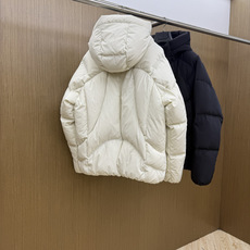 秋冬 Loro Piana 🔥秋冬新款时尚连帽羽绒服外套,官网同款,原版订制五金配件全进口原版定制 欢迎对比 绝对的高品 秋冬 Loro Piana 🔥秋冬新款时尚连帽羽绒服外套,官网同款,原版订制五金配件全进口原版定制 欢迎对比 绝对的高品