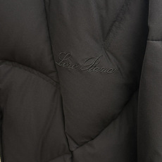 秋冬 Loro Piana 🔥秋冬新款时尚连帽羽绒服外套,官网同款,原版订制五金配件全进口原版定制 欢迎对比 绝对的高品 秋冬 Loro Piana 🔥秋冬新款时尚连帽羽绒服外套,官网同款,原版订制五金配件全进口原版定制 欢迎对比 绝对的高品