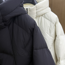 秋冬 Loro Piana 🔥秋冬新款时尚连帽羽绒服外套,官网同款,原版订制五金配件全进口原版定制 欢迎对比 绝对的高品 秋冬 Loro Piana 🔥秋冬新款时尚连帽羽绒服外套,官网同款,原版订制五金配件全进口原版定制 欢迎对比 绝对的高品