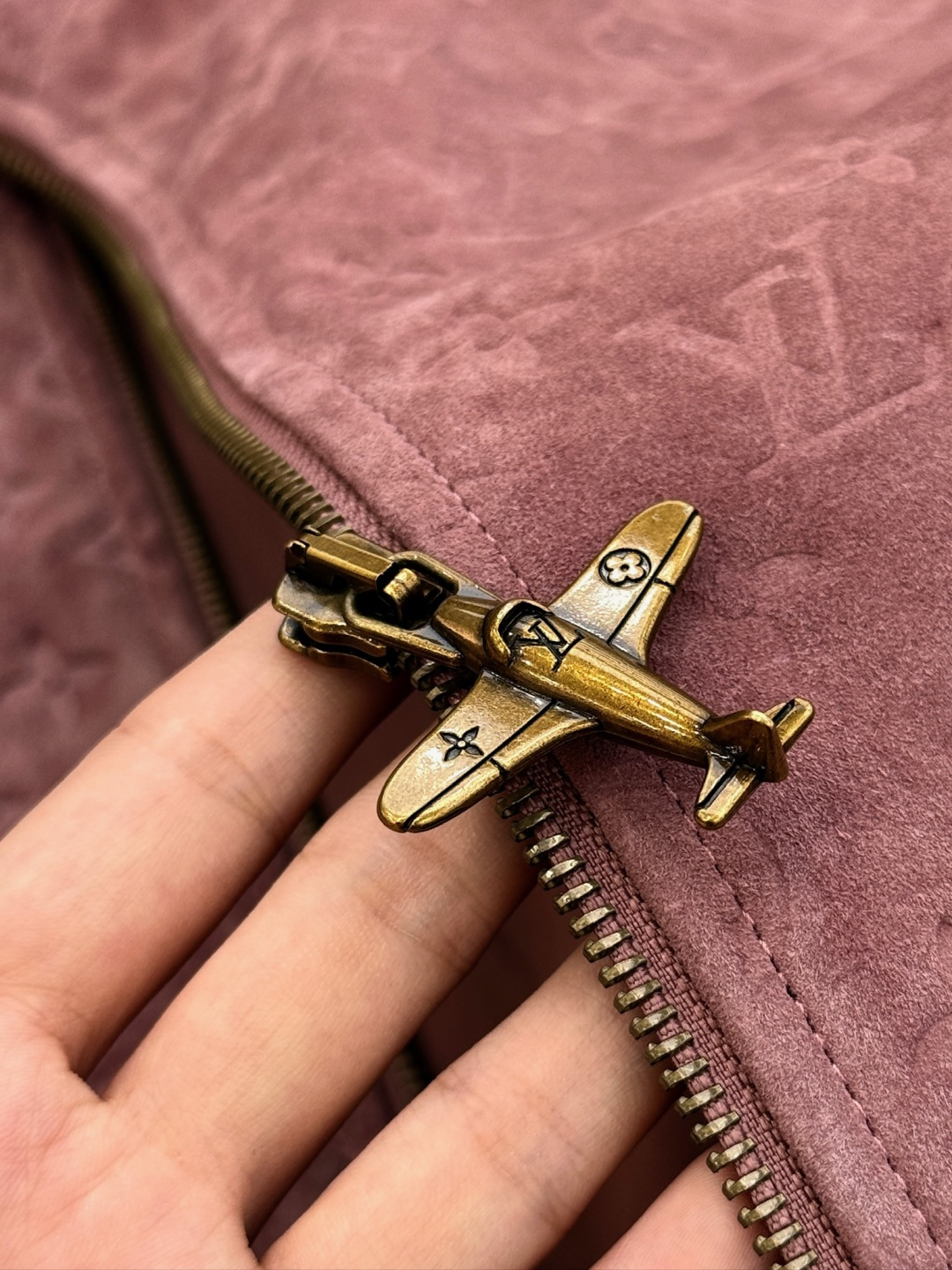 NO:772518,All-round details, the original texture is completely different, Top Customize119860909全方位细节 正标质感完全不一样的哈,,Top Customize1,Men's clothing