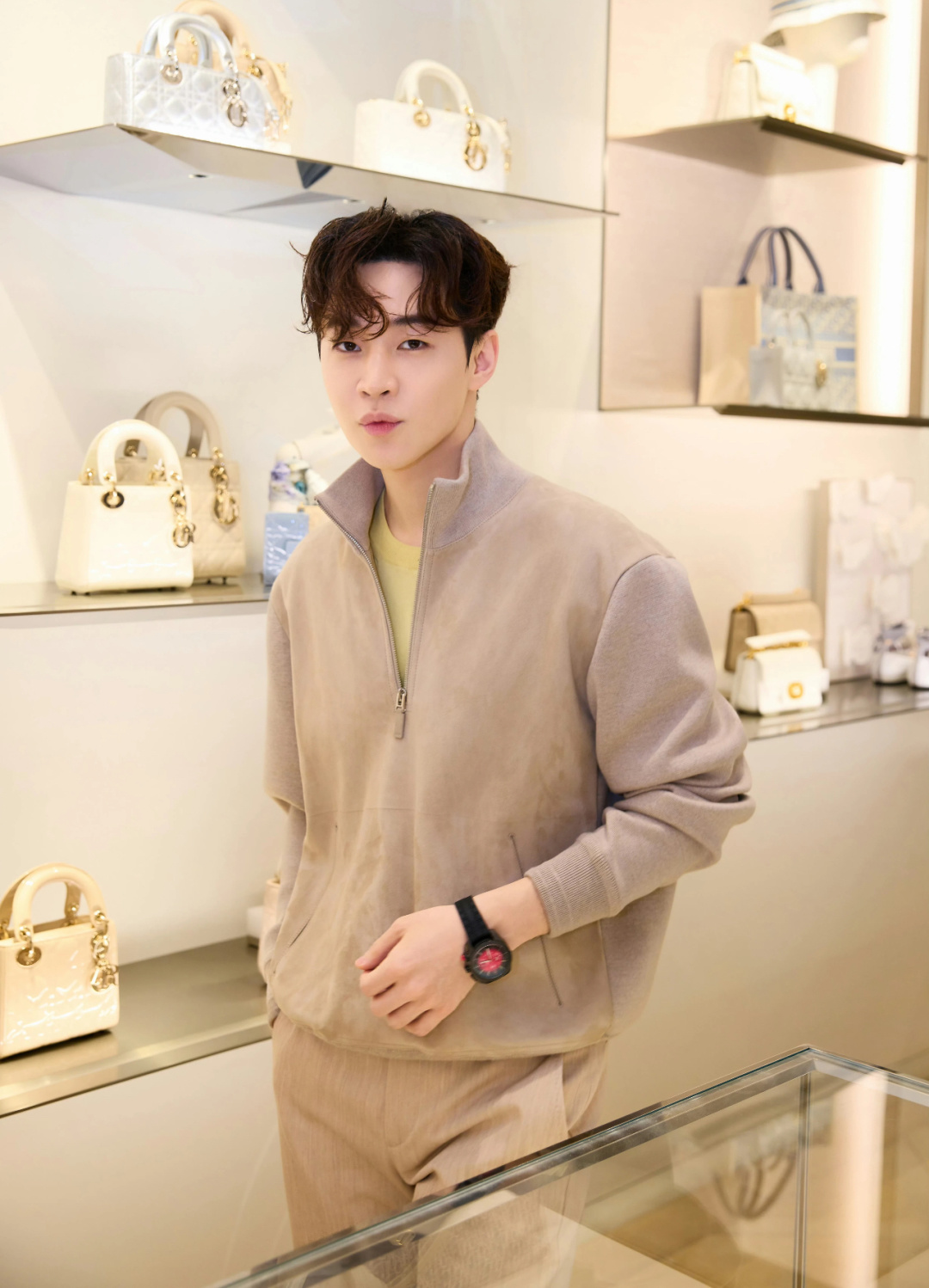 NO:697863,Dior Men Icons Series Herry Liu Xianhua,,dior,Top Customize119860909Dior Men Icons 系列 Herry 刘宪华,,dior,Top Customize1,Men's clothing