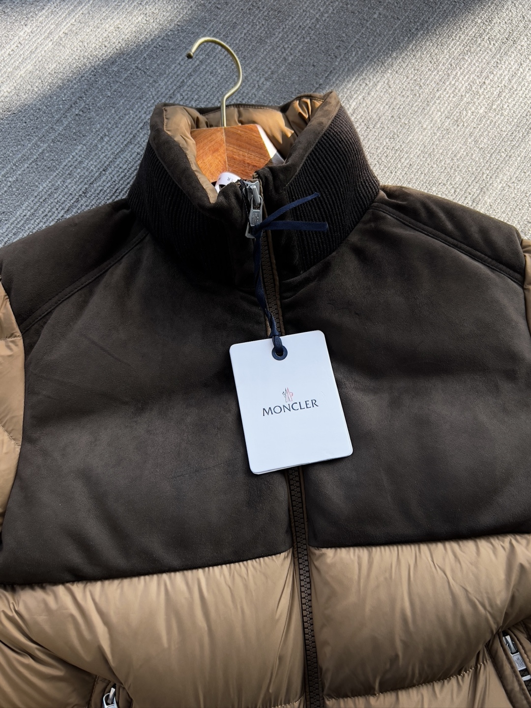 NO:688562,The only imported genuine leather version, sheepskin + wool blessing,,sheepskin,Top Customize119860909唯一进口真皮版本  羊皮革+羊毛加持,,sheepskin,Top Customize1,Men's clothing