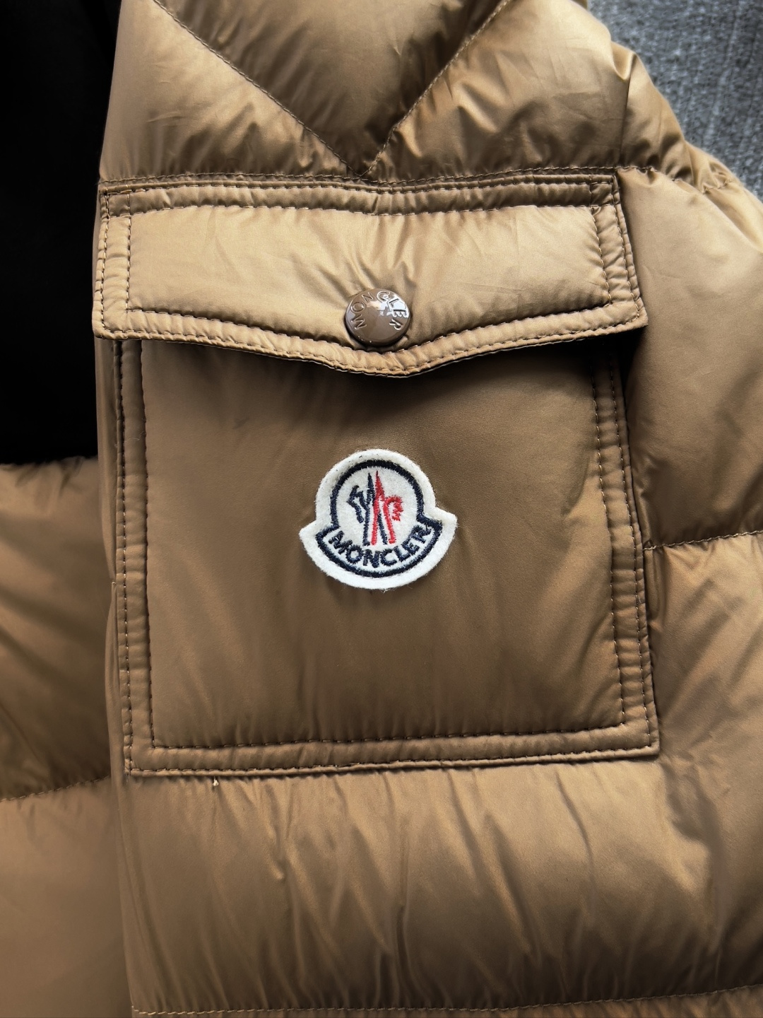 NO:688558,Good quality, not afraid to show it to everyone, go to the counter to see it first and then buy it,,Top Customize119860909好品质 不怕给大家展示 先去专柜看过 再来买,,Top Customize1,Men's clothing