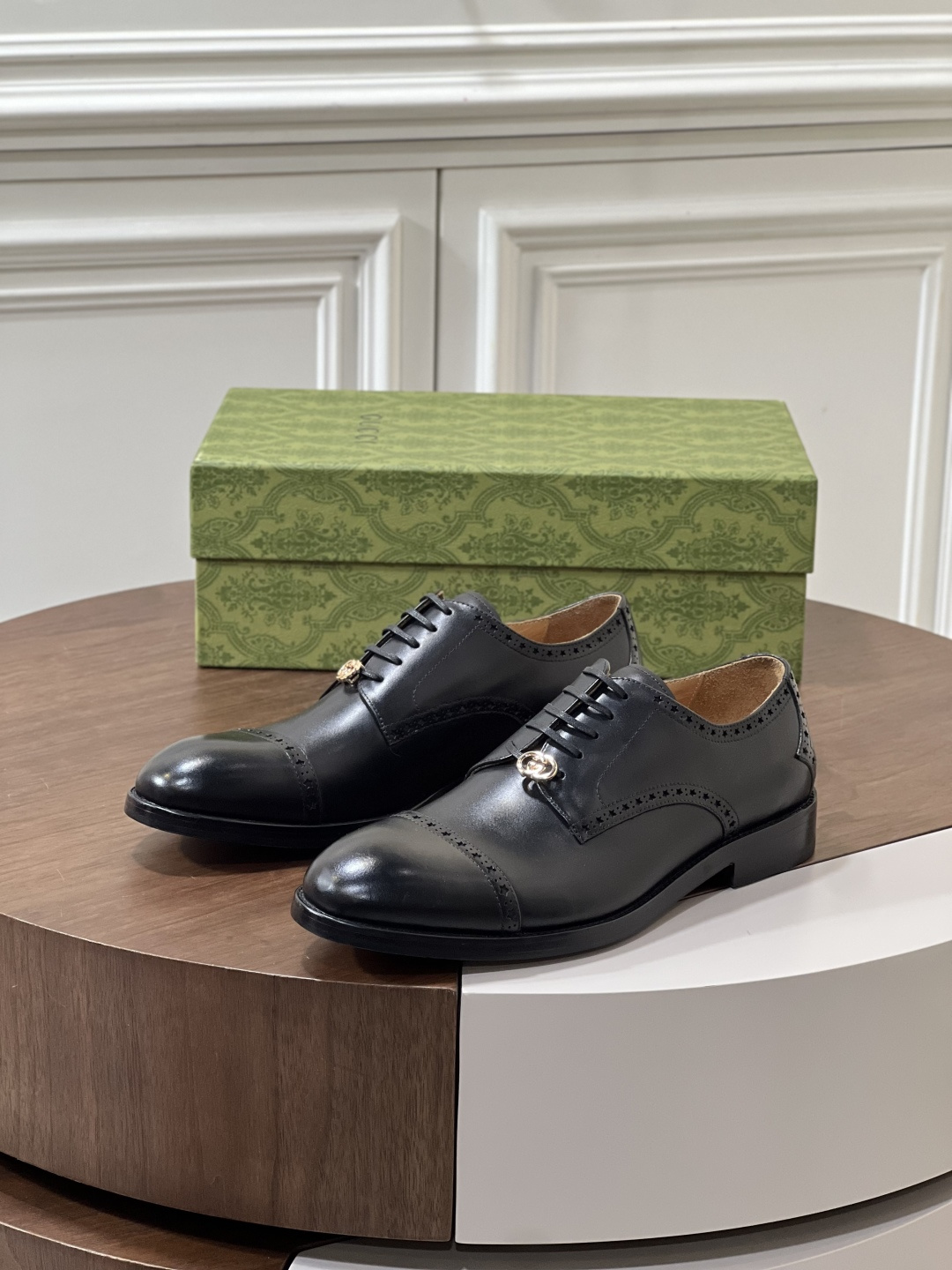 NO:350728,Gucci ~ Gucci original single men's formal casual leather shoes, genuine leather sole!  High-end and atmospheric, private mold custom-made original brand hardware buckle decoration, calfskin breathable inner lining, top quality!  Size39-44 (38.45.46 Customized), gucci, gucci, cowhide, Leather soles19860909Gucci～古驰原单男士正装休闲皮鞋 真皮大底！高端大气,私家开模定制原版品牌五金扣装饰,小牛皮透气内里,顶级品质！ Size39-44（38.45.46定做）,,gucci,gucci,cowhide,Leather soles,Men's shoes