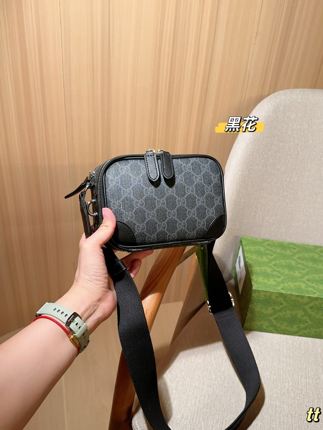 💰195
Gucci古奇
新品相机包～单肩斜挎包～
尺寸：18×13×7
礼盒包装🎁