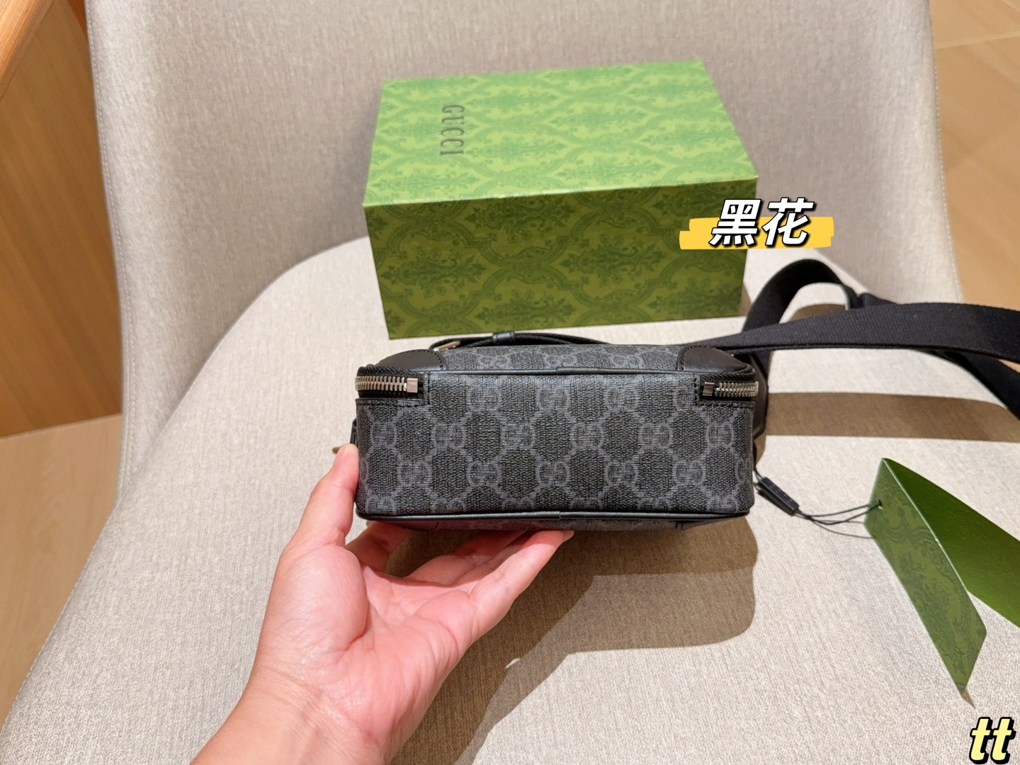 💰195
Gucci古奇
新品相机包～单肩斜挎包～
尺寸：18×13×7
礼盒包装🎁