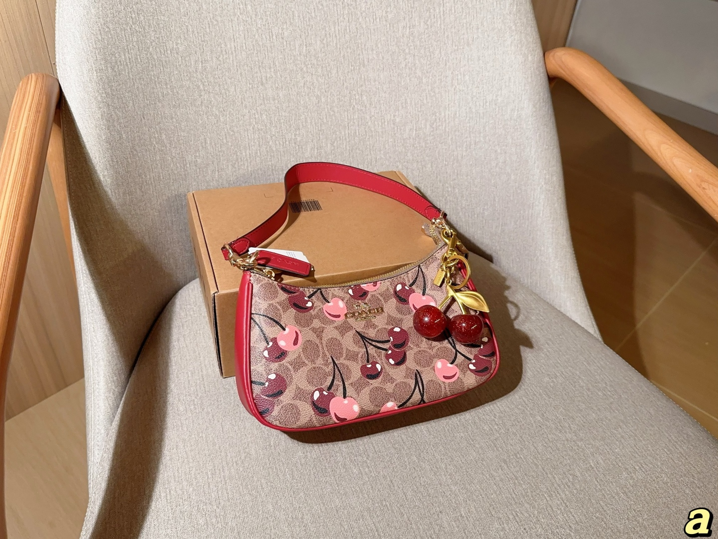 colgante de regalo, 蔻驰 coach clásico Teri nuevo bolso Hobo de cerezas 🍒 para el hombro, bolso luna, bolso mahjong, bol…