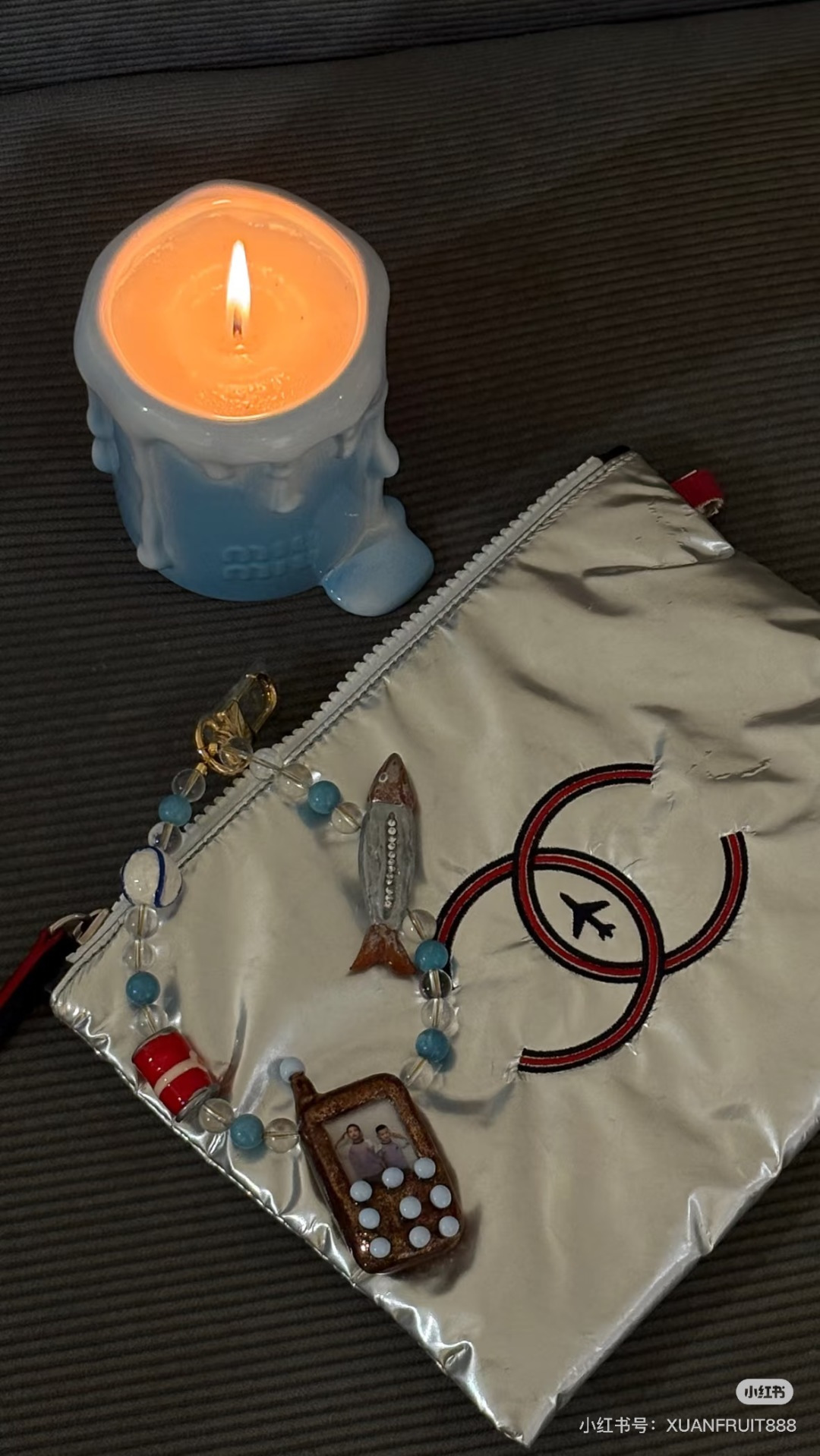 NO:811627,The blue color is also the same as Zhao Jinmai’s!  !  Looks good and tastes good!  Heal people's hearts!  You can get emotional value from items!  !  No other candle is so beautiful!  !  , Car Aromatherapy. Home Fragrance. Candles19860909蓝色也是赵今麦同款！！ 有颜值有味道！治愈人心！ 从物品上就可以得到情绪价值！！ 别的蜡烛没有如此高颜值的啊啊！！,车载香薰.居家香氛.蜡烛,accessory
