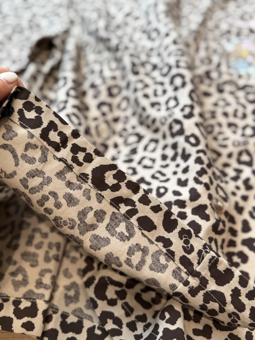 罗意威 Loewe 高定典藏名品高定成衣时装外套连衣裙衬衫T恤 #CCD34CAA 6