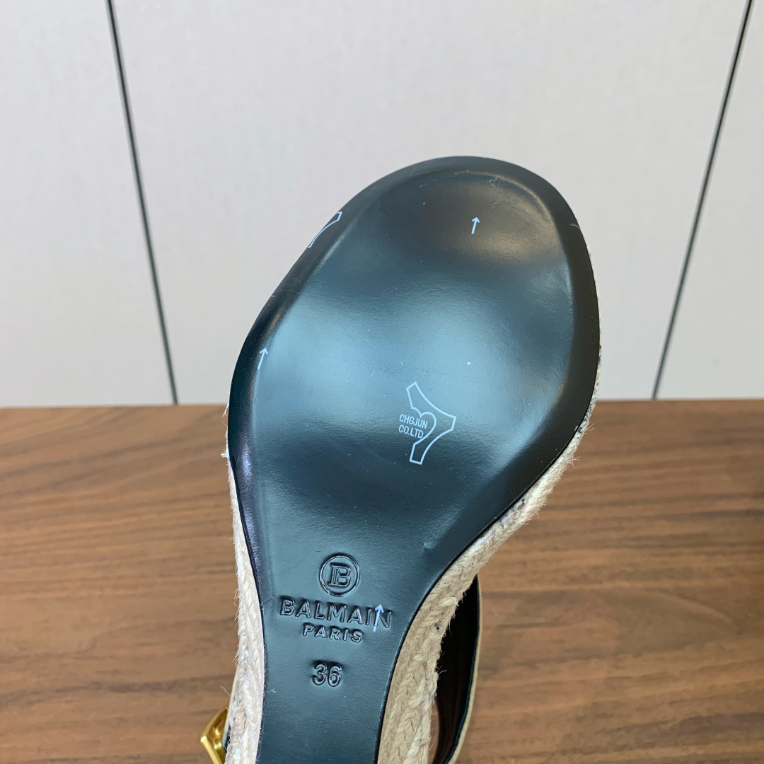 【Bal*ain】麻绳底凉鞋。简约大气，上脚秒变大长腿。鞋面羊京、牛皮。羊皮垫脚。意大利真皮大底。跟高1