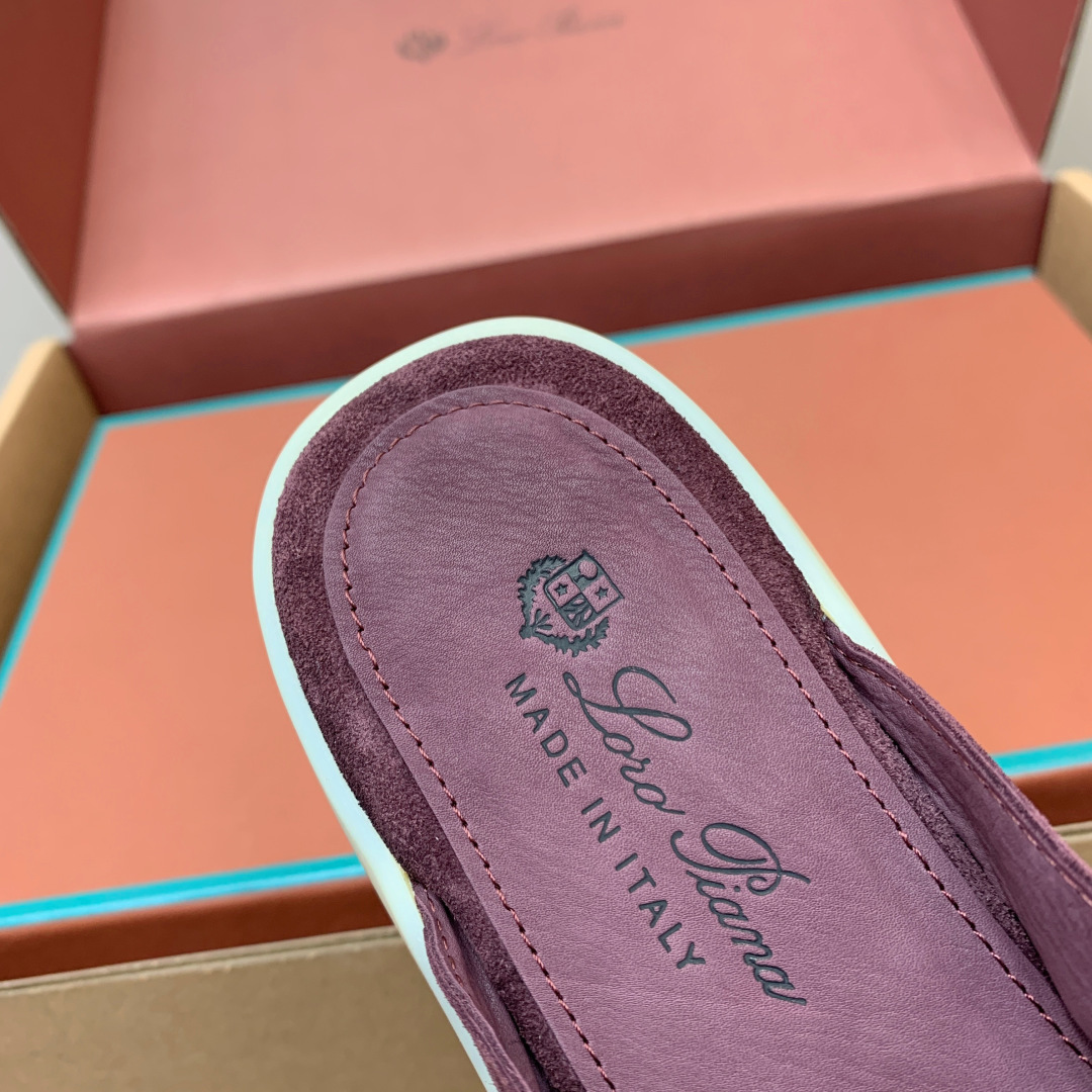 【Loro Piana】顶级版本半拖。原版一比一。品牌低调奢华柔软一贯纯色简约的设计风格。皮质柔软舒适度