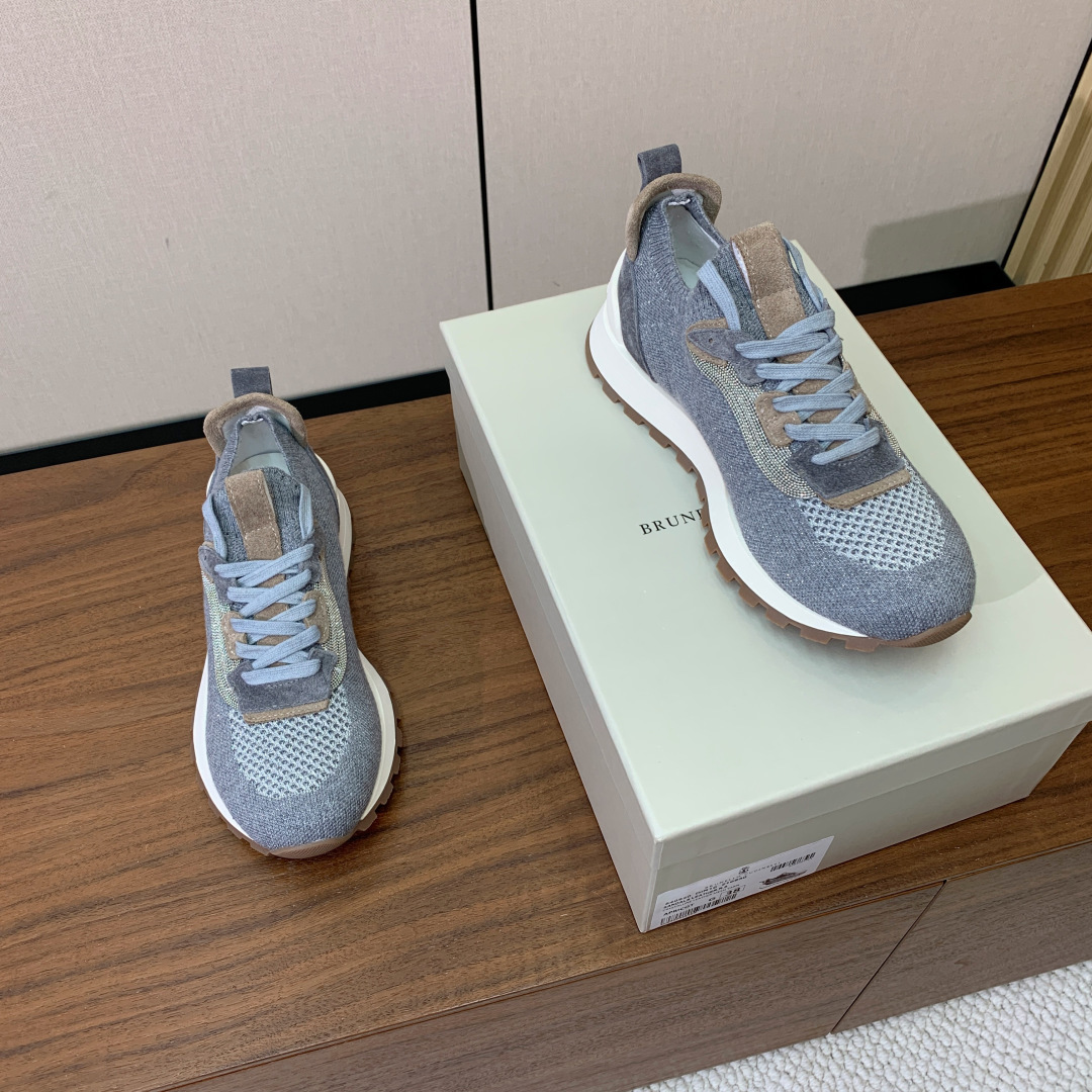 【Brunell* Cucinell*】针织休闲运动鞋。鞋面采用进口针织、牛绒、纯手工串联珠链配饰！牛皮