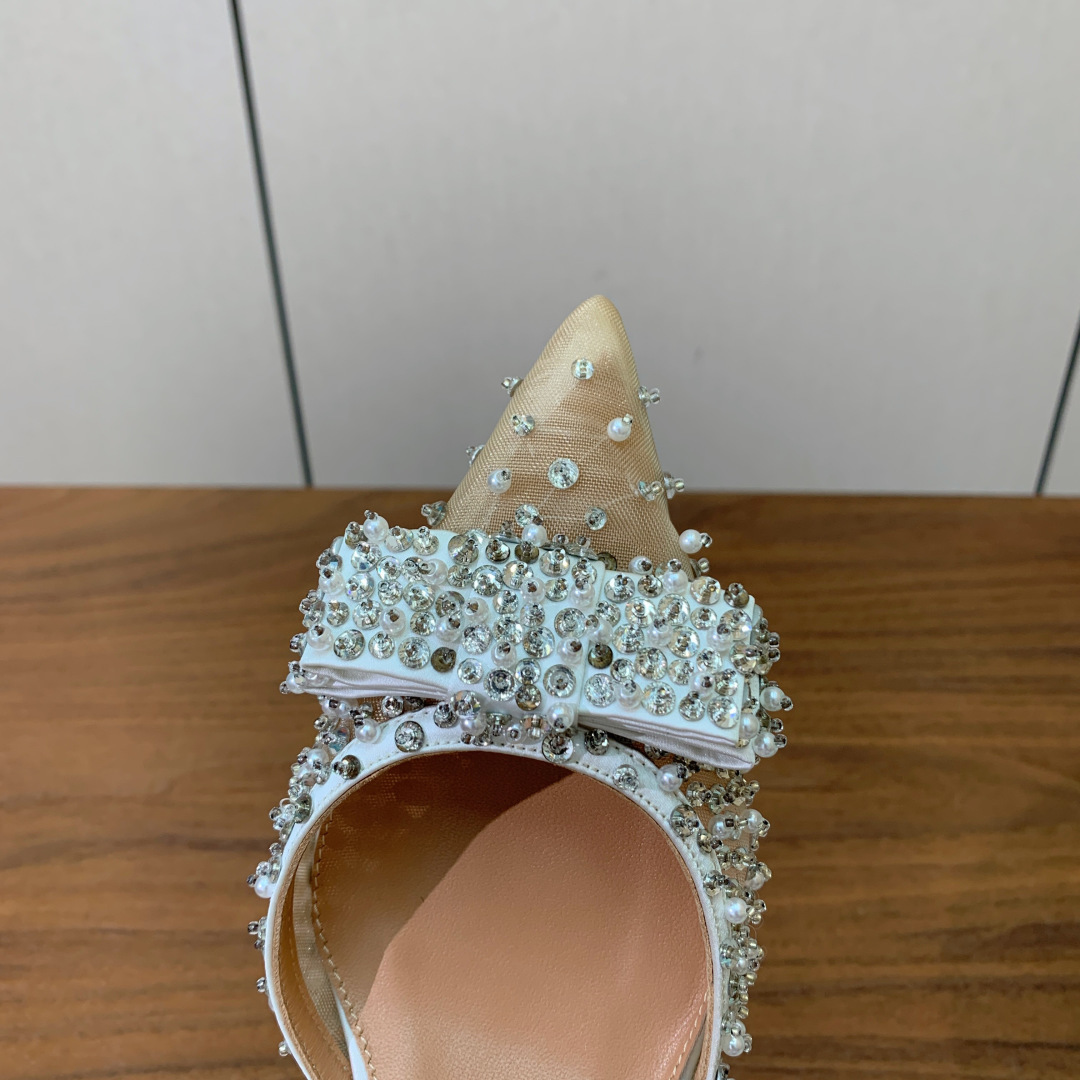 【AQUAZZUR* 】网面后空凉鞋。性感的代言品牌。鞋面网➕缝钻。羊皮垫脚，真皮大底。跟高7.5cm码
