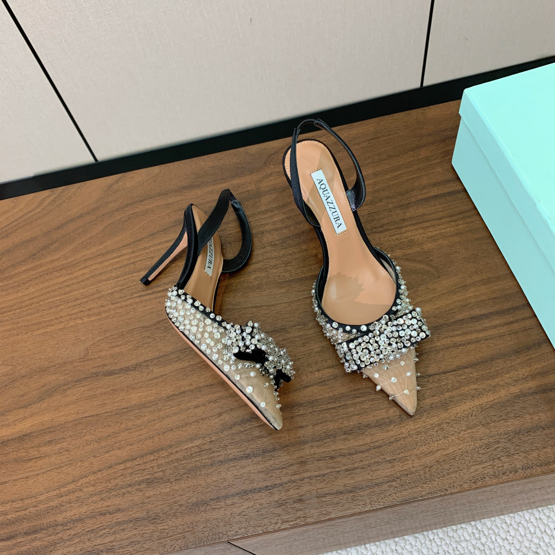 【AQUAZZUR* 】网面后空凉鞋。性感的代言品牌。鞋面网➕缝钻。羊皮垫脚，真皮大底。跟高7.5cm码
