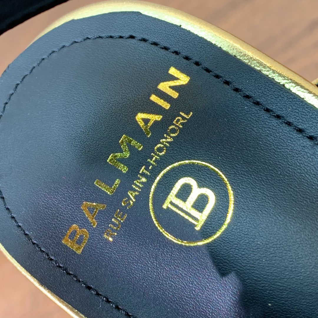 【Bal*ain】大铆钉水台高跟凉鞋。愈发別致出众，无敌气场、无敌好看。鞋面牛皮➕原版开模金属扣➕原版鞋