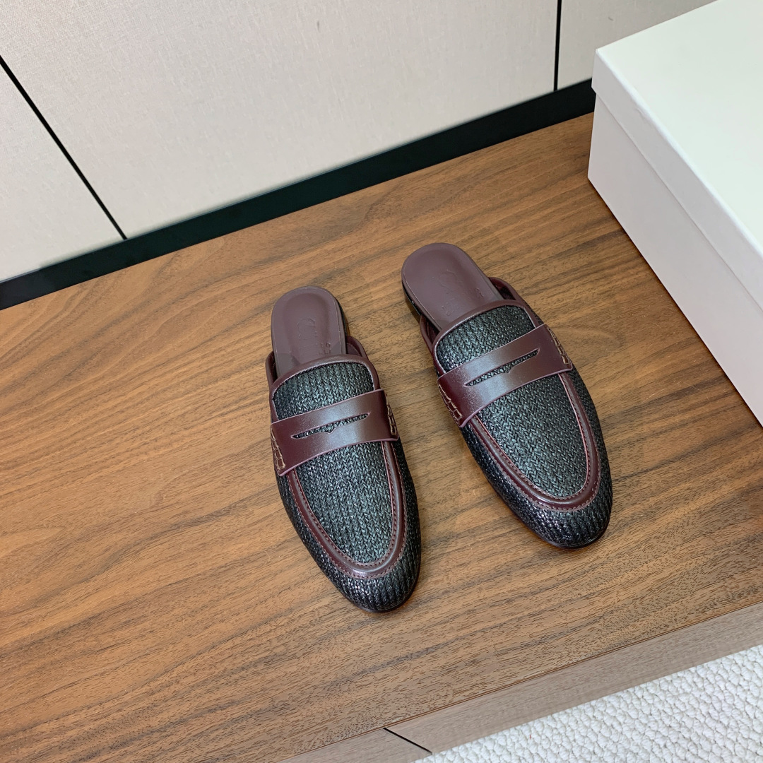 【BRUNELL* CUCINELL*】平底英伦风半拖。鞋面进口拉菲草➕牛皮。羊皮内里及垫脚。注塑真皮大