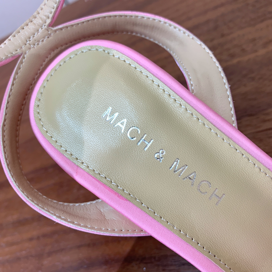 【Mach＆Mach】蝴蝶结真丝凉鞋。简约气质款式。鞋面真丝，羊皮内里，真皮大底。跟高9cm码数：35-