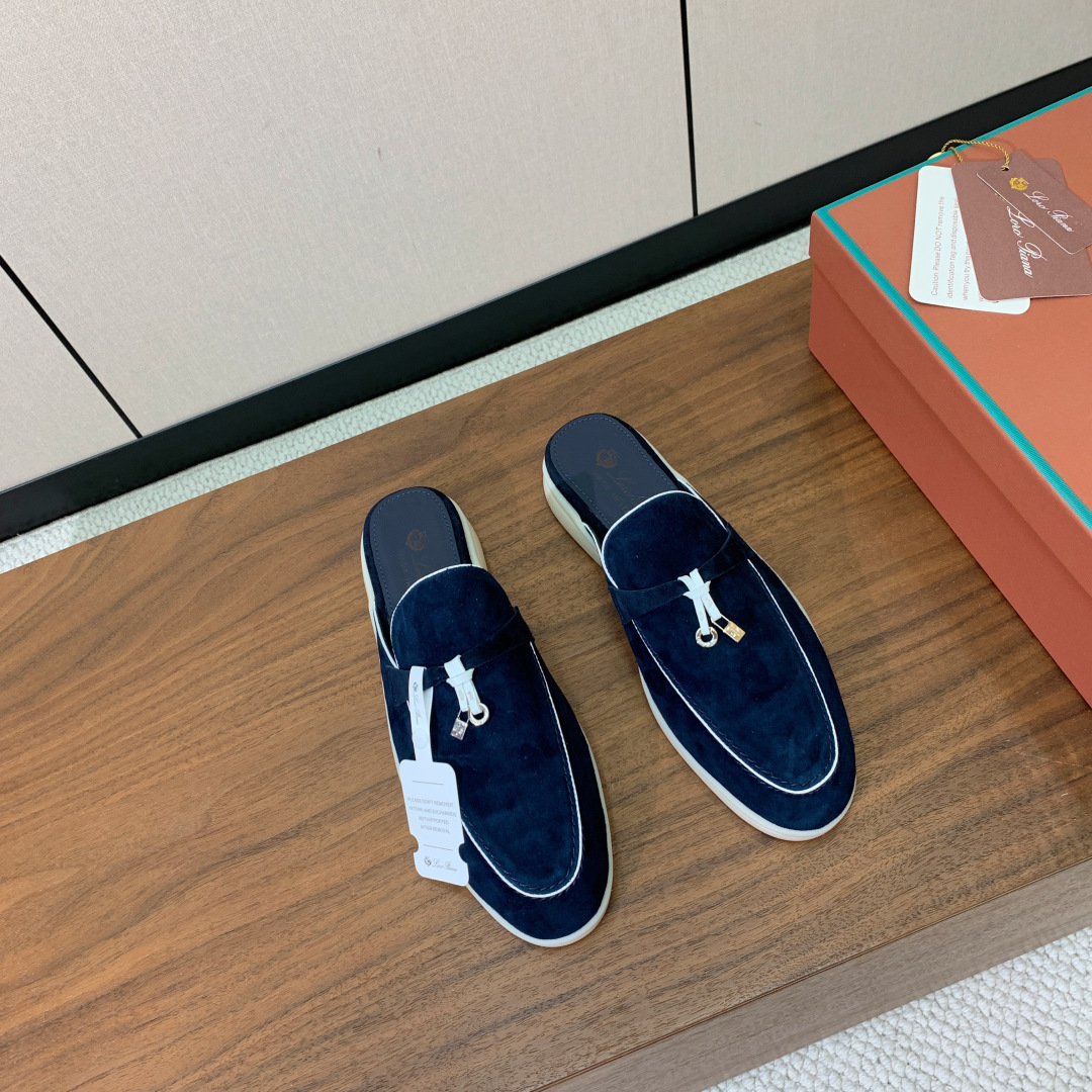 【Loro Piana】锁边包头拖。意大利顶级羊绒复古优雅低调奢华。时尚性与皮料实用性同样兼具依然全网最