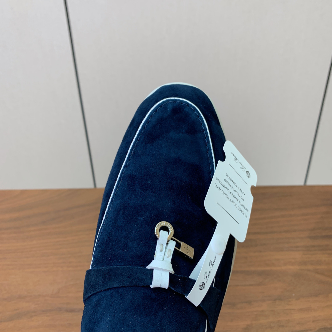 【Loro Piana】锁边包头拖。意大利顶级羊绒复古优雅低调奢华。时尚性与皮料实用性同样兼具依然全网最
