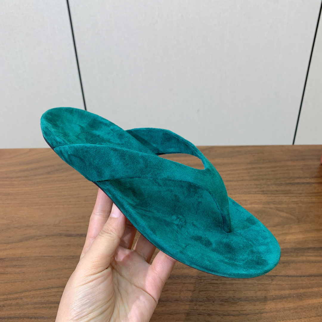 【Loro Piana】情侣款人字拖。意大利顶级羊绒复古优雅低调奢华。时尚性与皮料实用性同样兼具依然全网