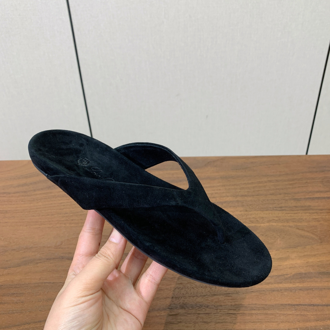 【Loro Piana】情侣款人字拖。意大利顶级羊绒复古优雅低调奢华。时尚性与皮料实用性同样兼具依然全网