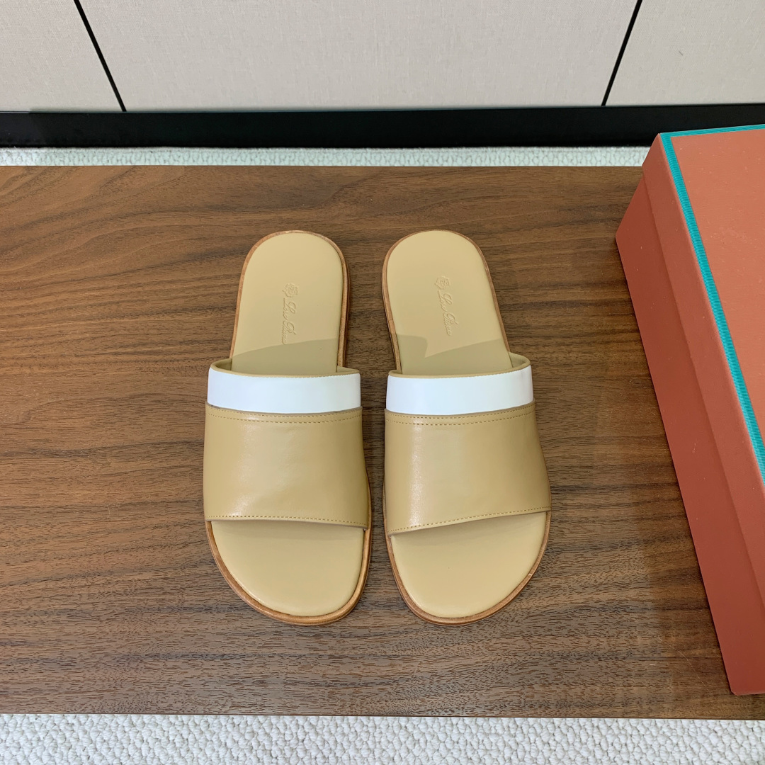 【Loro Piana】男款拖鞋。时尚性与皮料实用性同样兼具依然全网最高品质。鞋面牛皮（非市面超纤）羊皮