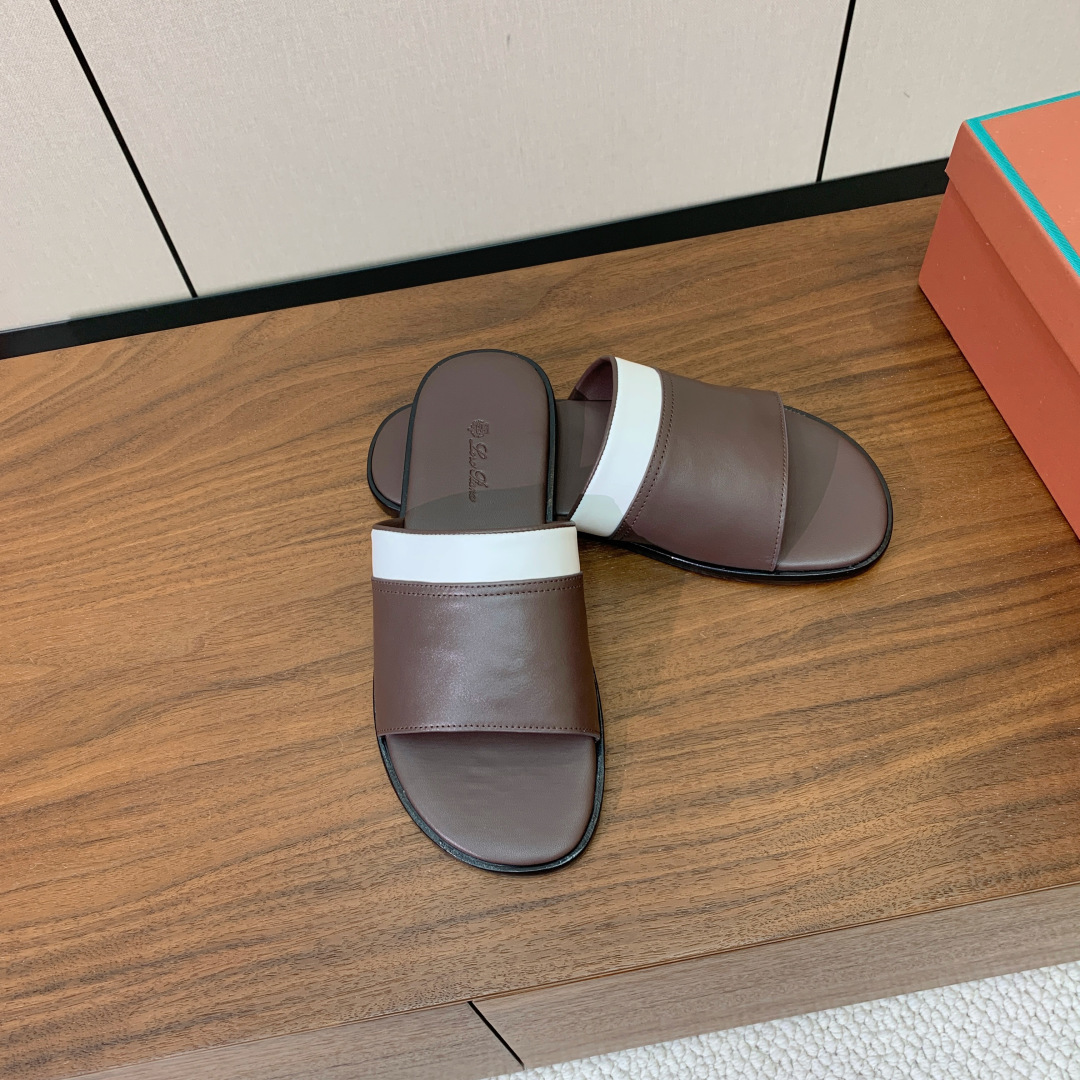 【Loro Piana】男款拖鞋。时尚性与皮料实用性同样兼具依然全网最高品质。鞋面牛皮（非市面超纤）羊皮