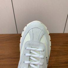 【Prad*】情侣款复古运动鞋。上脚非常舒适。鞋面牛反绒拼接定制网面。羊皮垫脚。定制橡胶大底。 码数:女 【Prad*】情侣款复古运动鞋。上脚非常舒适。鞋面牛反绒拼接定制网面。羊皮垫脚。定制橡胶大底。 码数:女