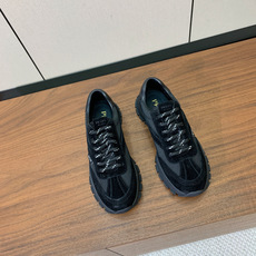 【Prad*】情侣款复古运动鞋。上脚非常舒适。鞋面牛反绒拼接定制网面。羊皮垫脚。定制橡胶大底。 码数:女 【Prad*】情侣款复古运动鞋。上脚非常舒适。鞋面牛反绒拼接定制网面。羊皮垫脚。定制橡胶大底。 码数:女