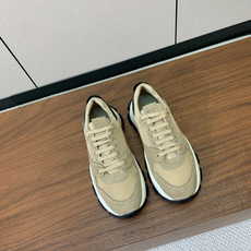 【Prad*】情侣款复古运动鞋。上脚非常舒适。鞋面牛反绒拼接定制网面。羊皮垫脚。定制橡胶大底。 码数:女 【Prad*】情侣款复古运动鞋。上脚非常舒适。鞋面牛反绒拼接定制网面。羊皮垫脚。定制橡胶大底。 码数:女