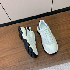 【Prad*】情侣款复古运动鞋。上脚非常舒适。鞋面牛反绒拼接定制网面。羊皮垫脚。定制橡胶大底。 码数:女 【Prad*】情侣款复古运动鞋。上脚非常舒适。鞋面牛反绒拼接定制网面。羊皮垫脚。定制橡胶大底。 码数:女