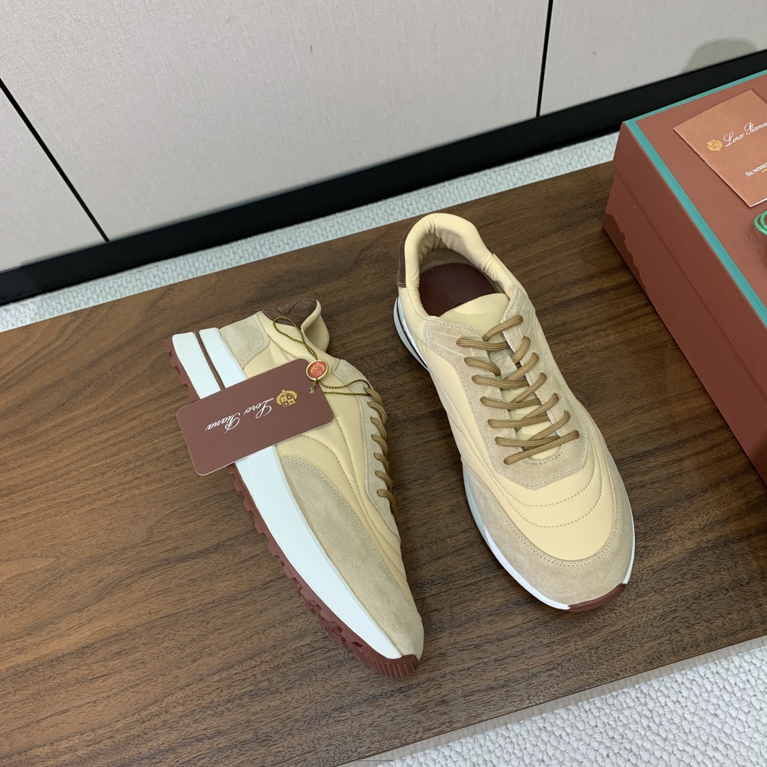 【Loro Piana】情侣款休闲运动鞋。简约时尚，鞋面采用牛反绒拼布。羊皮垫脚。定制橡胶底。码数：女3