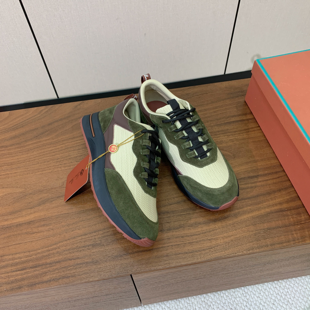 【Loro Piana】情侣款休闲运动鞋。简约时尚，鞋面采用牛反绒拼网面。羊皮垫脚。定制橡胶底。码数：女