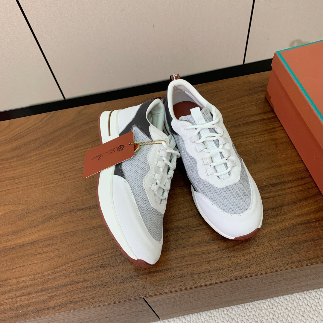 【Loro Piana】情侣款休闲运动鞋。简约时尚，鞋面采用牛反绒拼网面。羊皮垫脚。定制橡胶底。码数：女