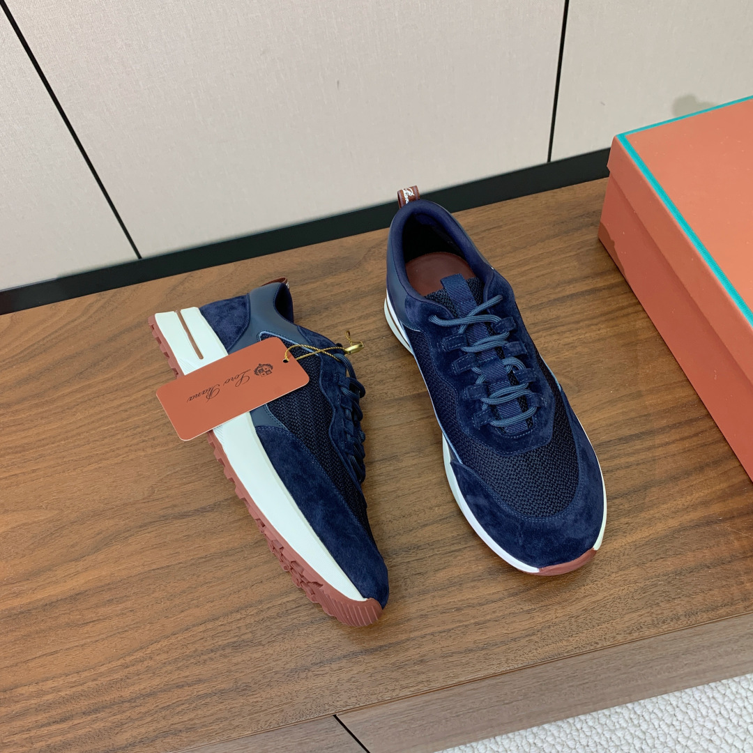 【Loro Piana】情侣款休闲运动鞋。简约时尚，鞋面采用牛反绒拼网面。羊皮垫脚。定制橡胶底。码数：女