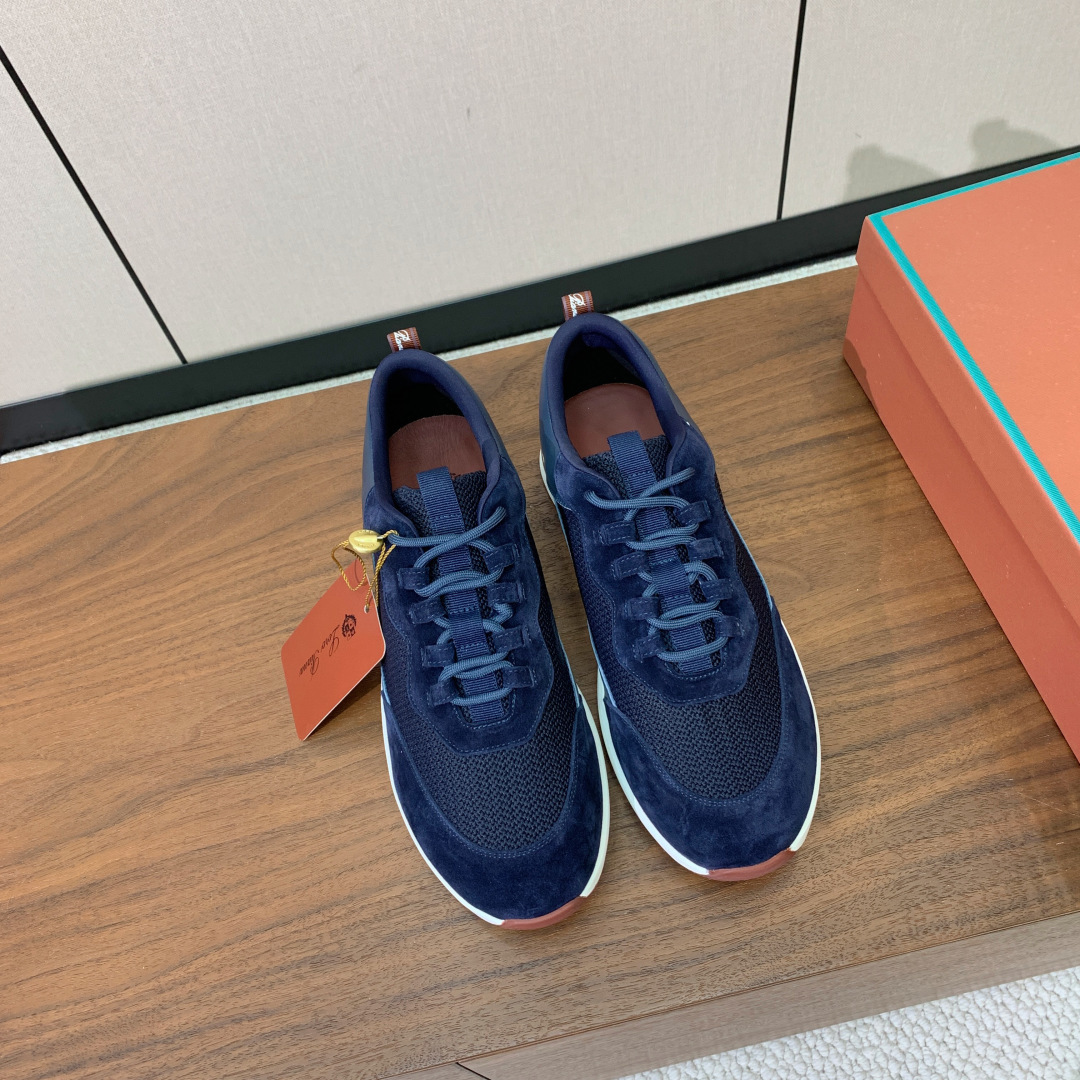 【Loro Piana】情侣款休闲运动鞋。简约时尚，鞋面采用牛反绒拼网面。羊皮垫脚。定制橡胶底。码数：女