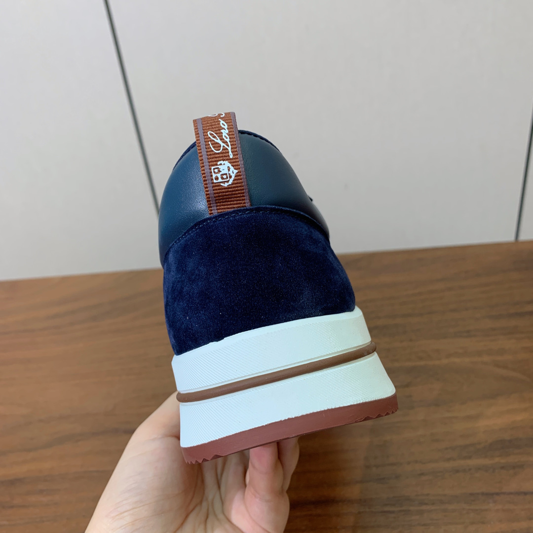 【Loro Piana】情侣款休闲运动鞋。简约时尚，鞋面采用牛反绒拼网面。羊皮垫脚。定制橡胶底。码数：女