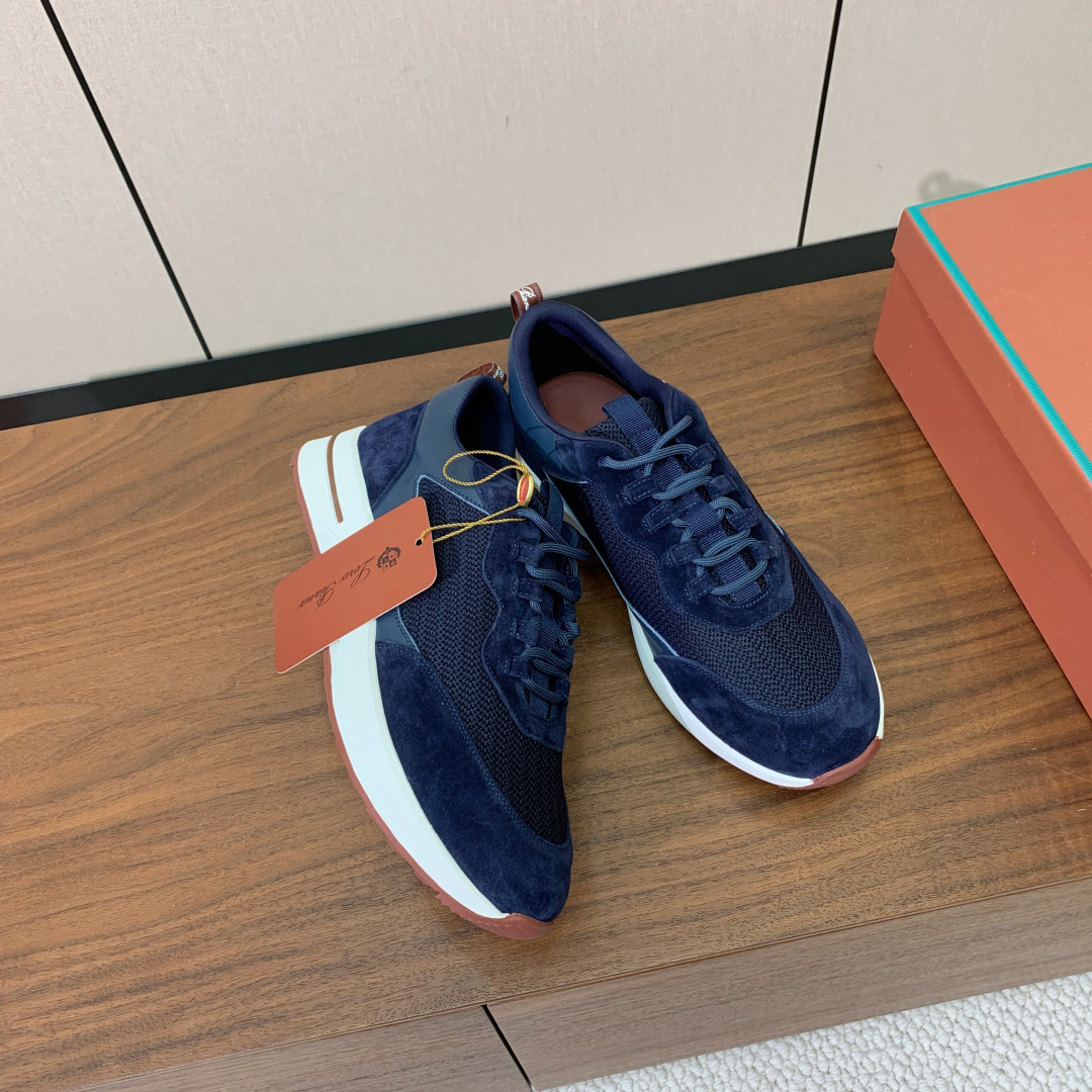 【Loro Piana】情侣款休闲运动鞋。简约时尚，鞋面采用牛反绒拼网面。羊皮垫脚。定制橡胶底。码数：女