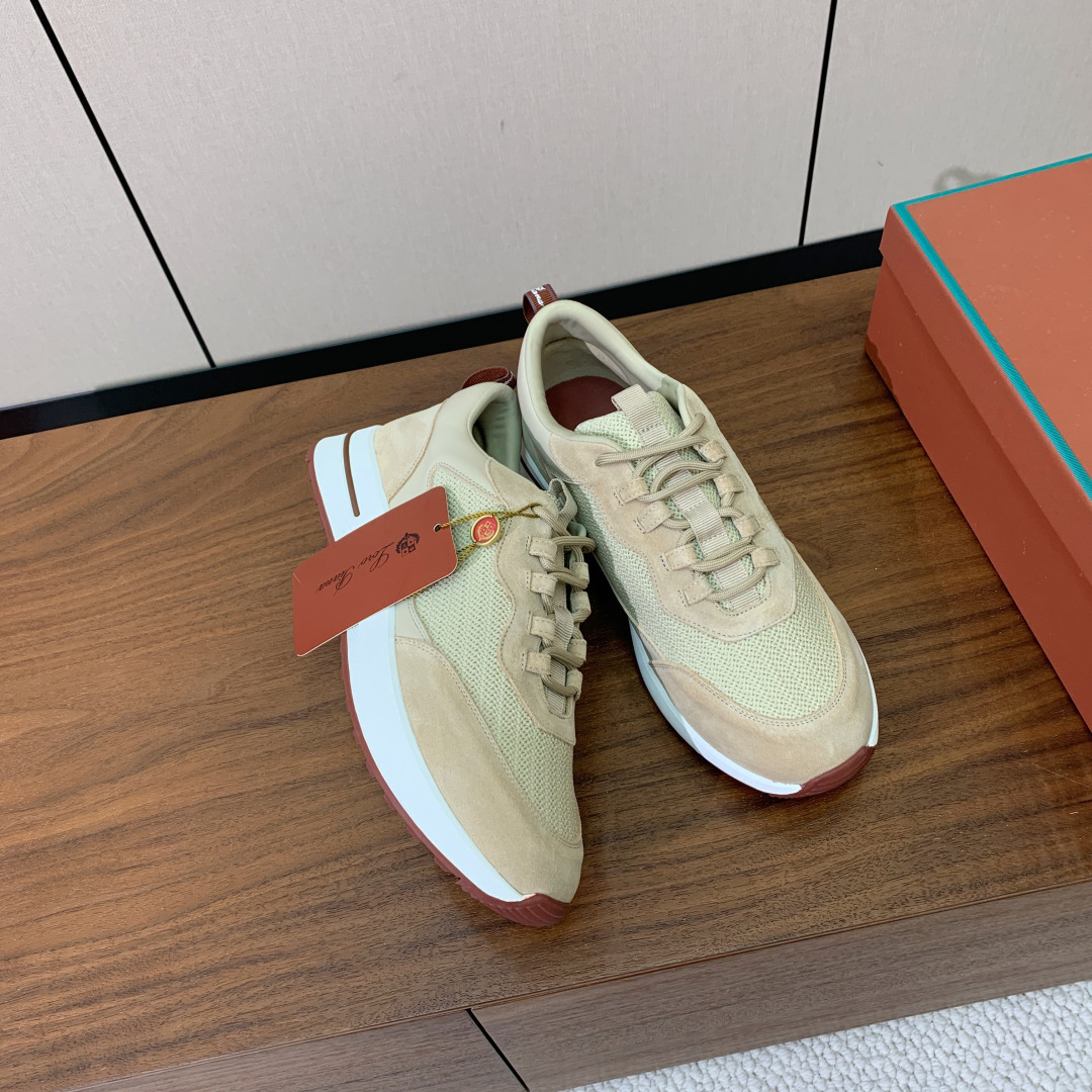 【Loro Piana】情侣款休闲运动鞋。简约时尚，鞋面采用牛反绒拼网面。羊皮垫脚。定制橡胶底。码数：女