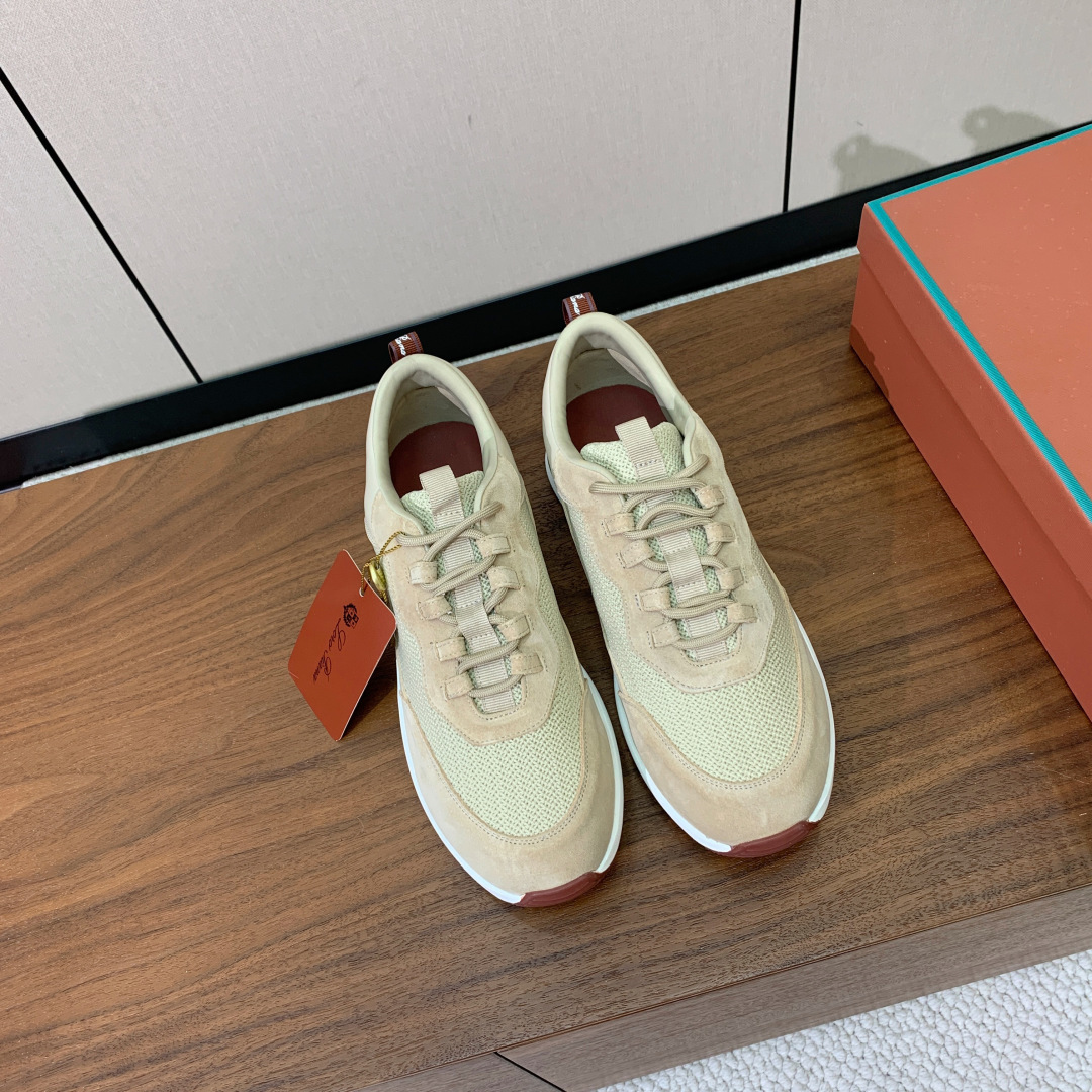 【Loro Piana】情侣款休闲运动鞋。简约时尚，鞋面采用牛反绒拼网面。羊皮垫脚。定制橡胶底。码数：女