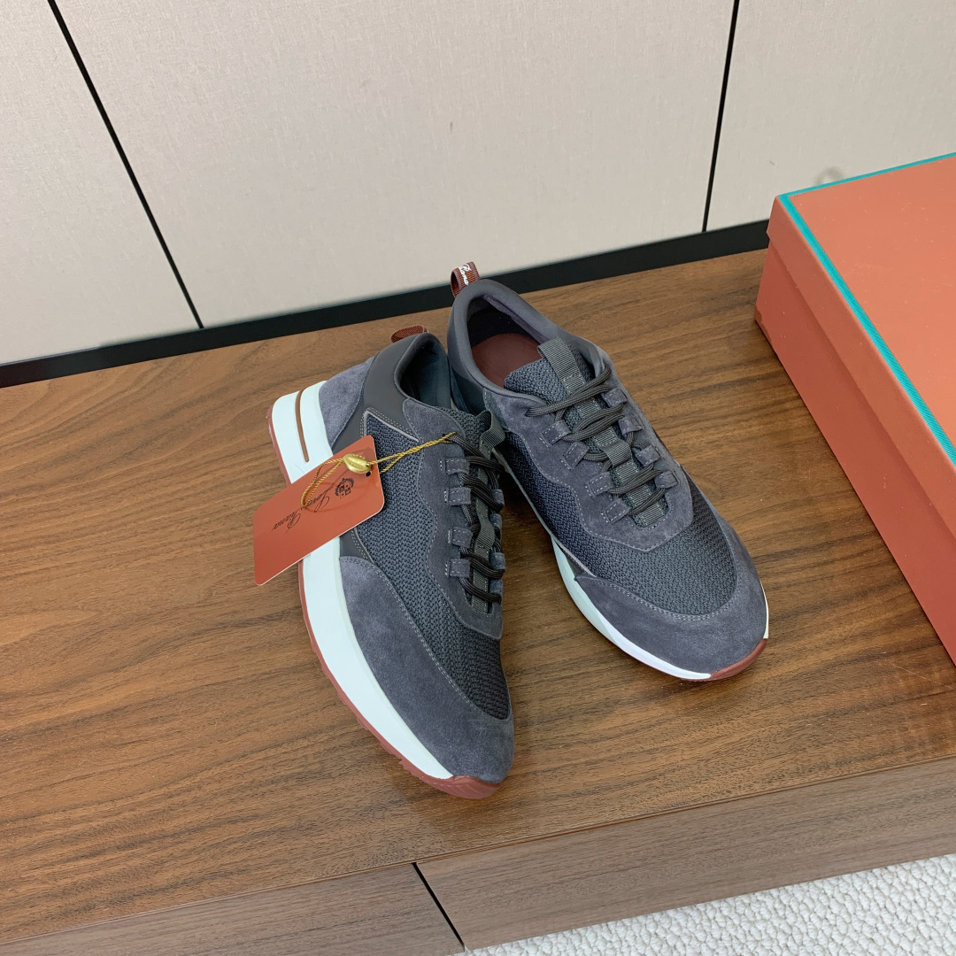【Loro Piana】情侣款休闲运动鞋。简约时尚，鞋面采用牛反绒拼网面。羊皮垫脚。定制橡胶底。码数：女