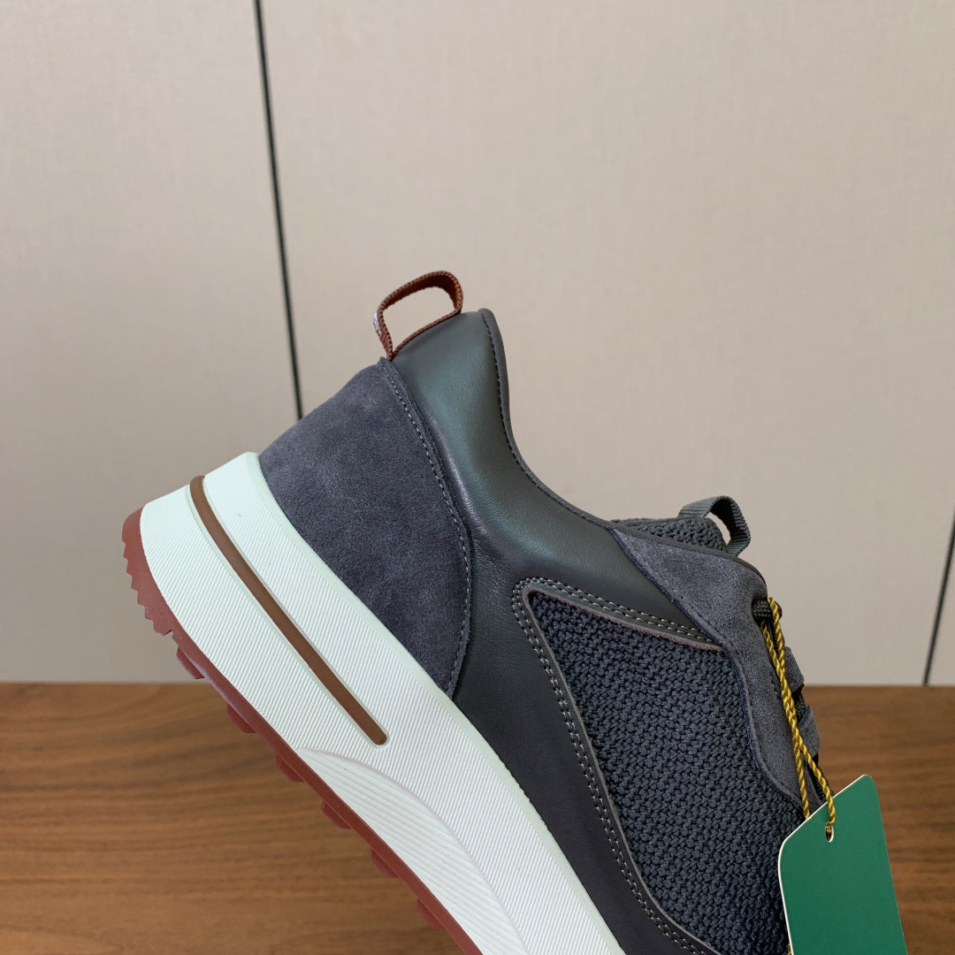 【Loro Piana】情侣款休闲运动鞋。简约时尚，鞋面采用牛反绒拼网面。羊皮垫脚。定制橡胶底。码数：女