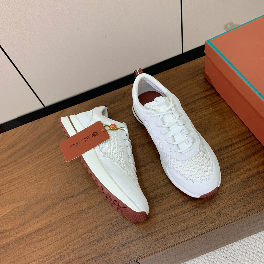 【Loro Piana】情侣款休闲运动鞋。简约时尚，鞋面采用牛反绒拼网面。羊皮垫脚。定制橡胶底。码数：女