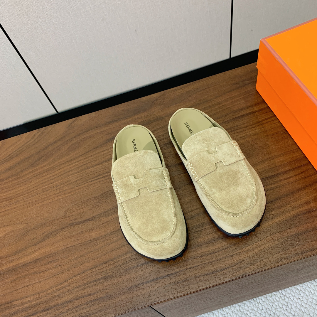 【Herm*s】包头拖。上脚简直太舒服了！憨厚又可爱！鞋面牛皮、羊京。原版大底。码数：35-40（40定