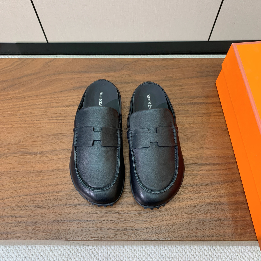 【Herm*s】包头拖。上脚简直太舒服了！憨厚又可爱！鞋面牛皮、羊京。原版大底。码数：35-40（40定