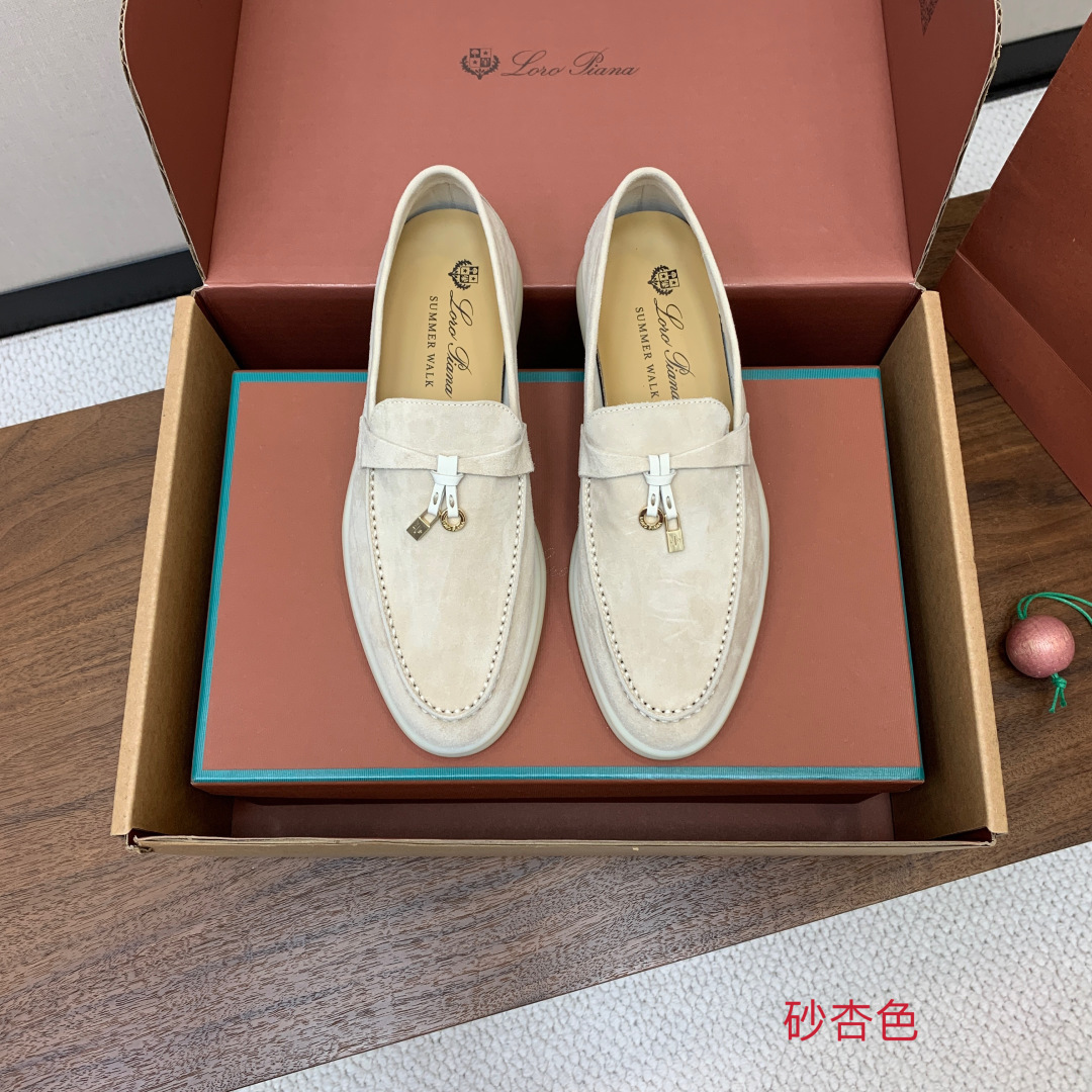 NO:882924,[Loro Piana] The top version of loafers, one to one original version. The brand is low-key, luxurious and soft, with a consistent pure color and simple design style. The leather is soft and comfortable. The material upper is customized fetal cow velvet, very soft (not Yangjing) cowhide feet, genuine leather midsole, ZP grinding rubber anti-slip outsole. Default picture color buckle (it is normal for the color to be slightly different under different lights and mobile phone resolutions). Code number 35-42 (41 and 42 customizations are not returnable)  batch,loafers,loro piana,loafers,cowhide,sheep19860909【Loro Piana】顶级版本乐福鞋,原版一比一.品牌低调奢华柔软一贯纯色简约的设计风格.皮质柔软舒适度极高 材质鞋面定制胎牛绒,非常柔软（非羊京）牛皮垫脚、真皮中底、ZP开磨橡胶防滑大底.默认图片颜色扣（不同灯光、手机分辨率拍照颜色有些许色差属于正常现象） 码数35-42（41、42定制不退换） 批,乐福鞋,loro piana,loafers,cowhide,sheep,Women's Shoes