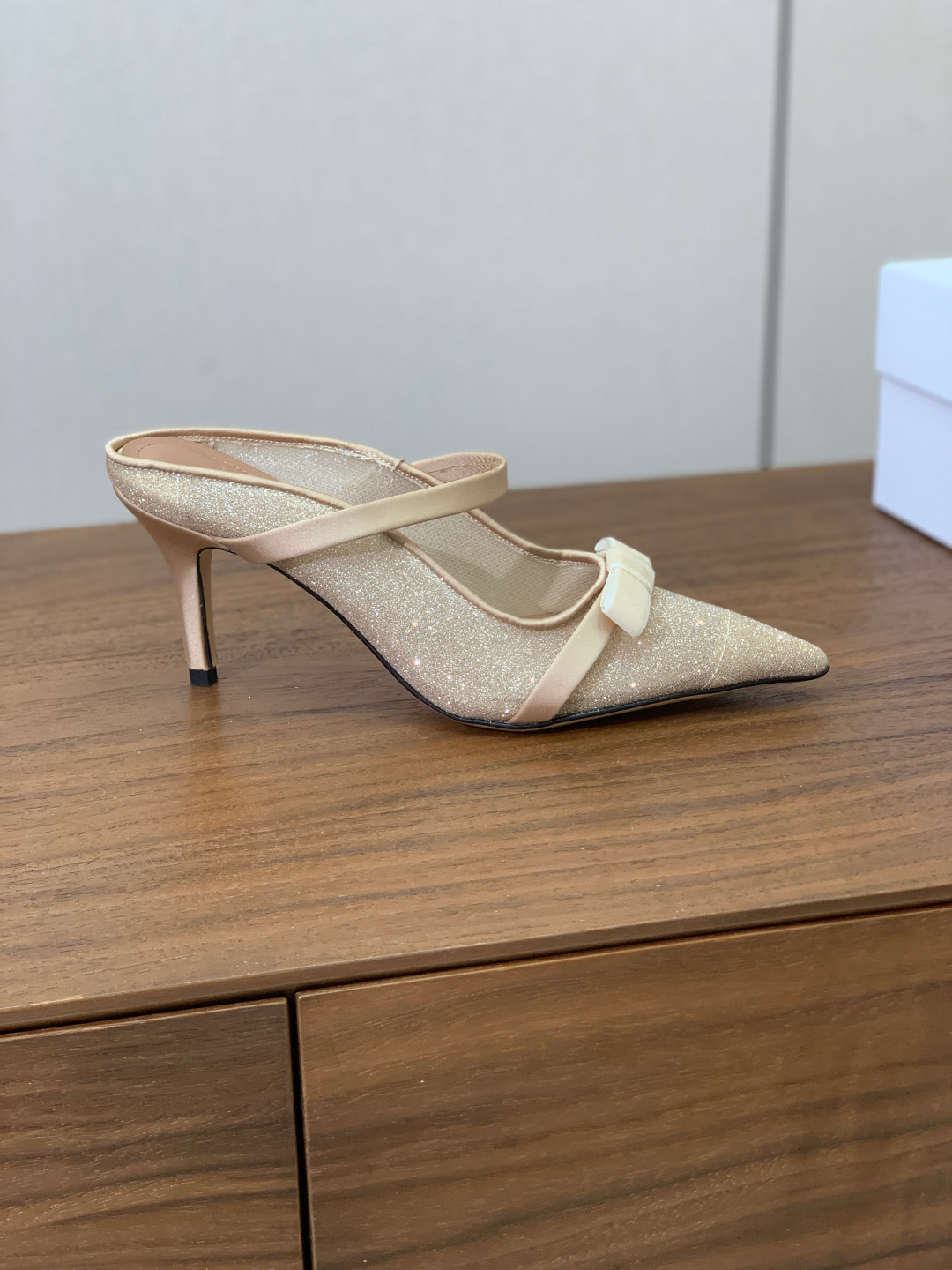 【Malone Souliers】网面中跟半拖。鞋面定制网面，羊皮垫脚。进口真皮大底。跟高8.5cm码数