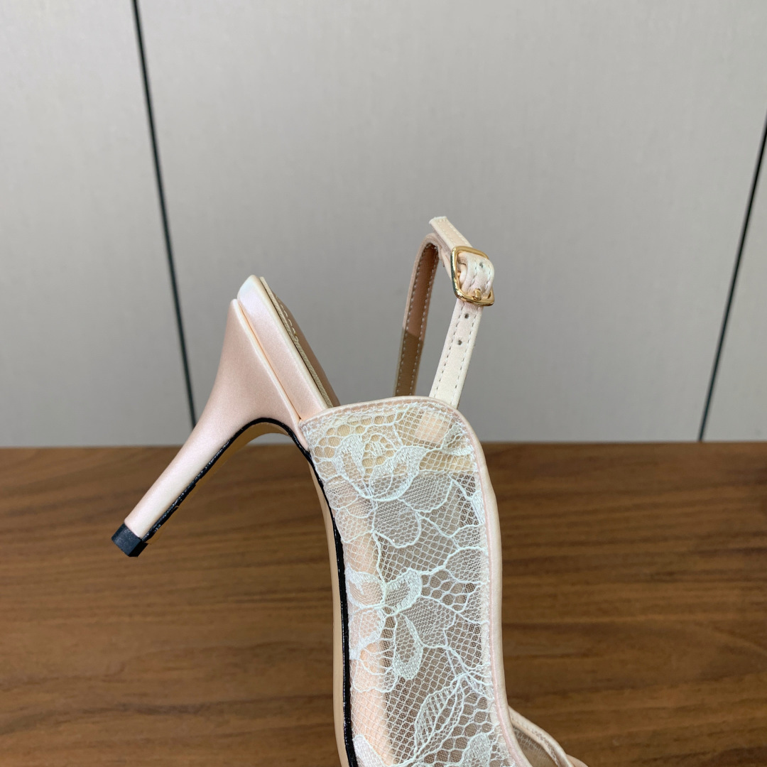 【Malone Souliers】蕾丝后空凉鞋。鞋面定制蕾丝，羊皮垫脚。进口真皮大底。跟高8.5cm码数