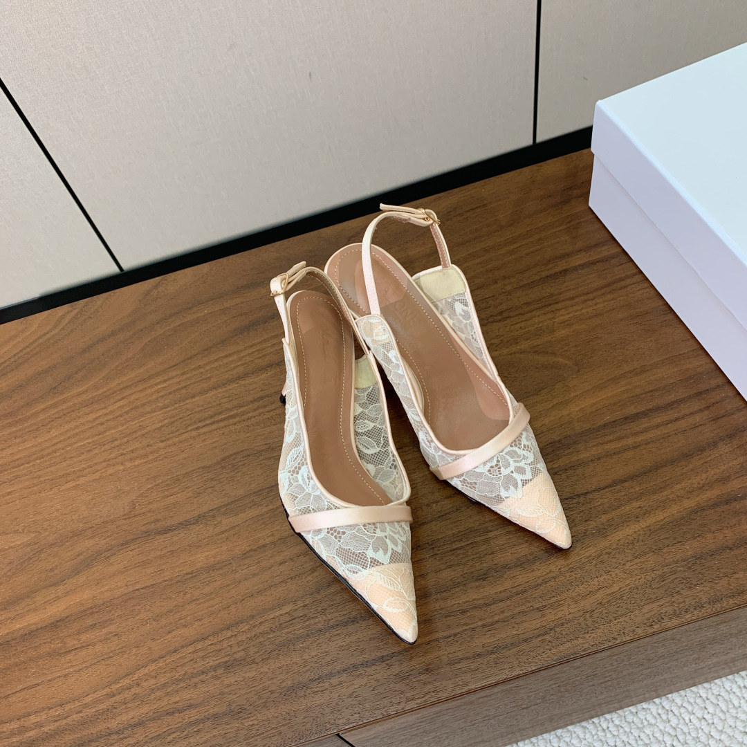 【Malone Souliers】蕾丝后空凉鞋。鞋面定制蕾丝，羊皮垫脚。进口真皮大底。跟高8.5cm码数